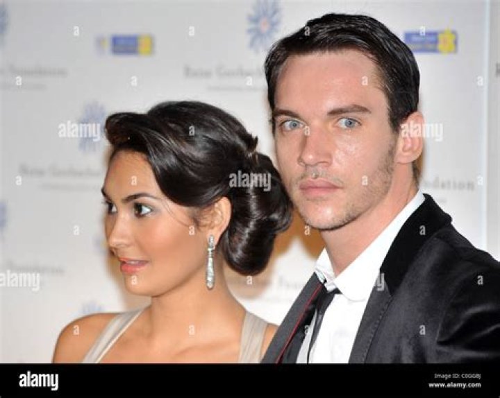 Reena Hammer And Jonathan Rhys Meyers